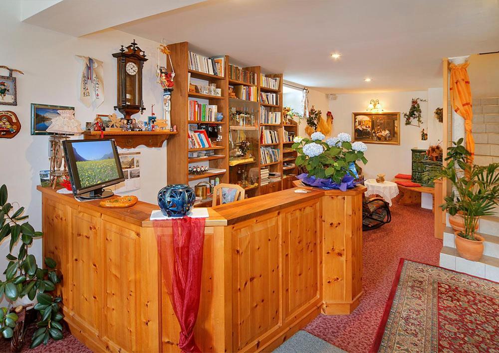 Pension Villa Claudia Augusta Reschen Rum bild