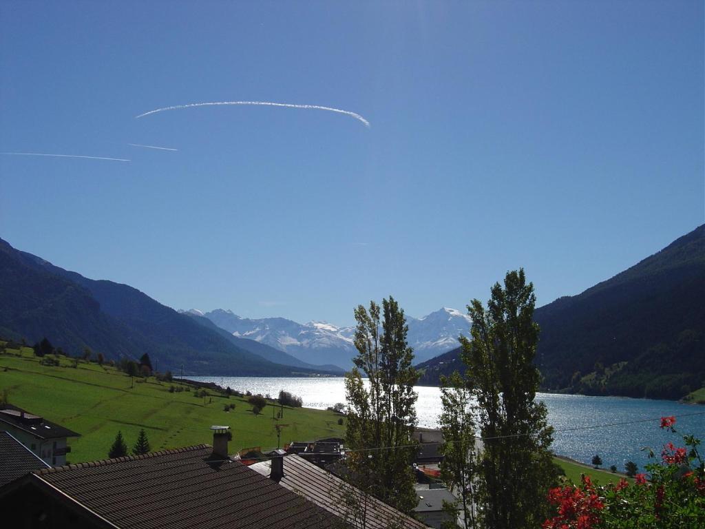 Pension Villa Claudia Augusta Reschen Rum bild